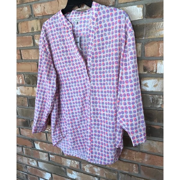 GAP Women’s Button Down Top    Medium - Picture 2 of 6